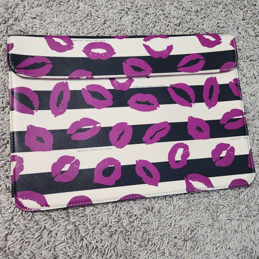 Marc Jacob Laptop/iPad Sleeve/Holder